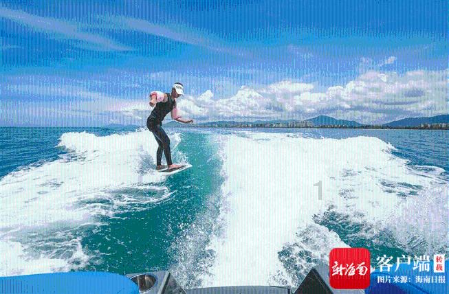 海南州贵南县:干警进市场宣传检察公益诉讼
